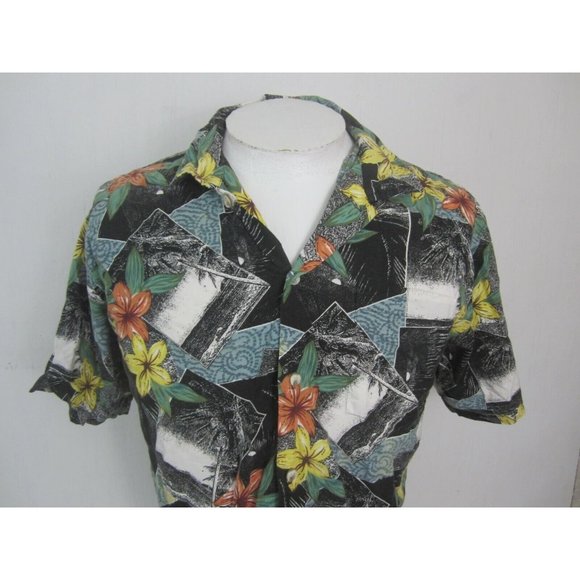Newport Blue vtg Men Hawaiian camp shirt p2p 23 L aloha luau tropical floral - Picture 4 of 8